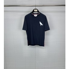 톰브라운 버드 그래픽 평면 코튼 반팔 티셔츠 001-174993