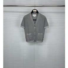 톰브라운 와플 스트라이프 V 넥 반팔 티셔츠 001-175054