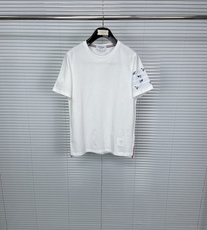 톰브라운 장미 자수 스트라이프 순면 라운드 티셔츠 001-175086