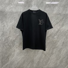 26SS早春新刊 LV 로고 자수 반팔 티셔츠 001-175093