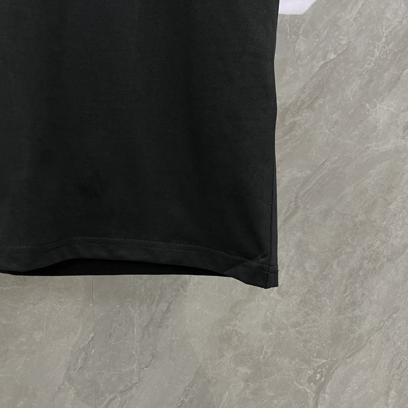 26SS早春新刊 LV 로고 자수 반팔 티셔츠 001-175093