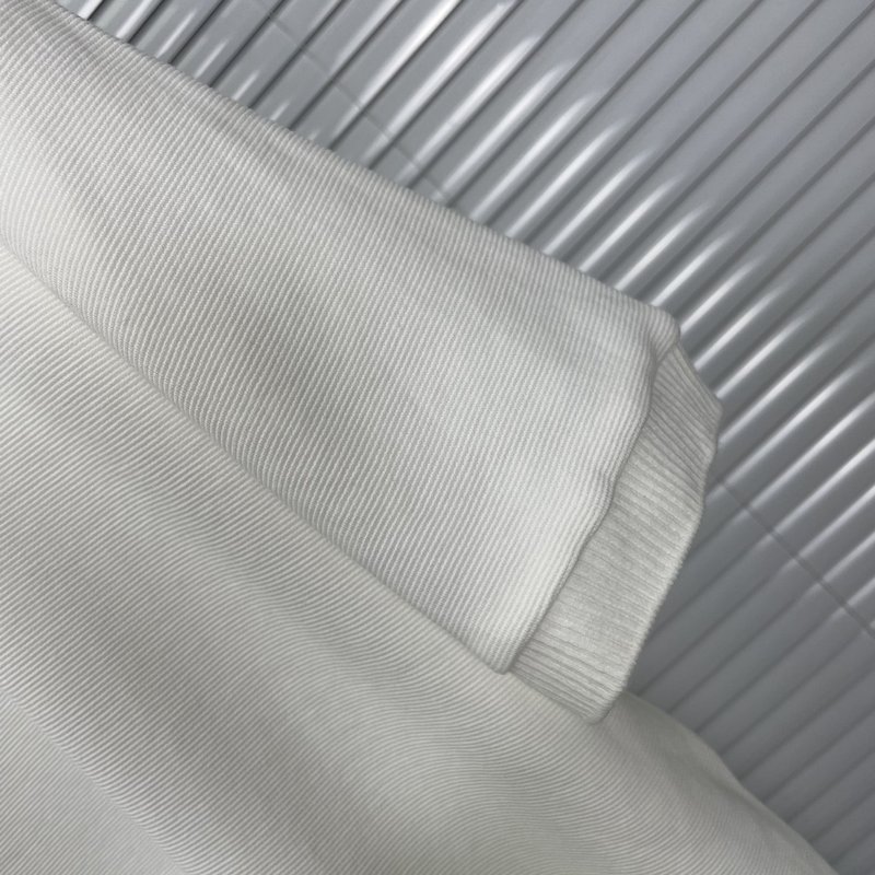 톰브라운 25SS 수파문 칼라 반팔 티셔츠 001-175132