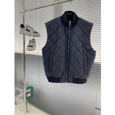 로로피아나 다이아몬드 퀼팅 니트 칼라 조끼 001-175160