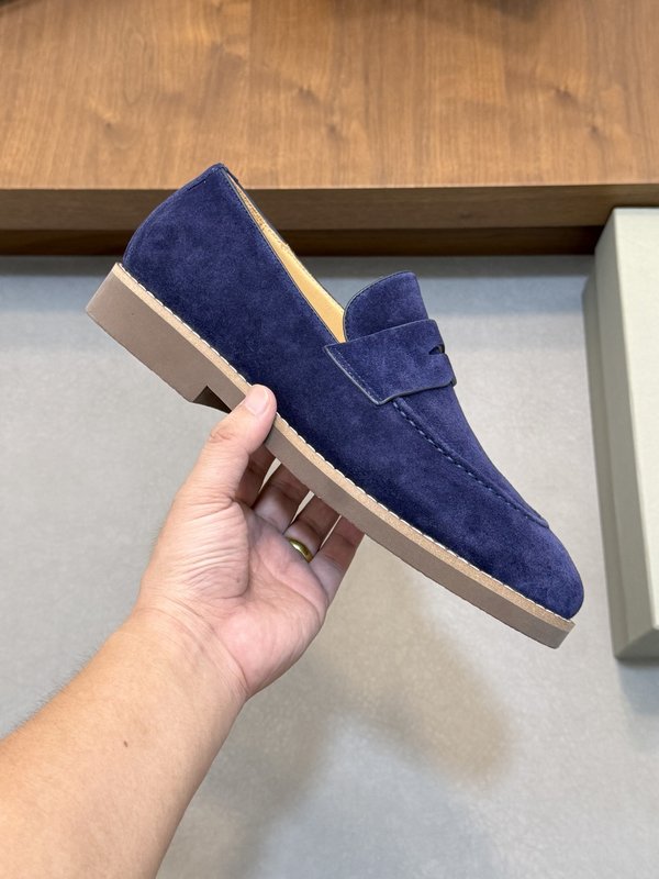 Brunello Cucinelli 스웨이드 로퍼 001-175545