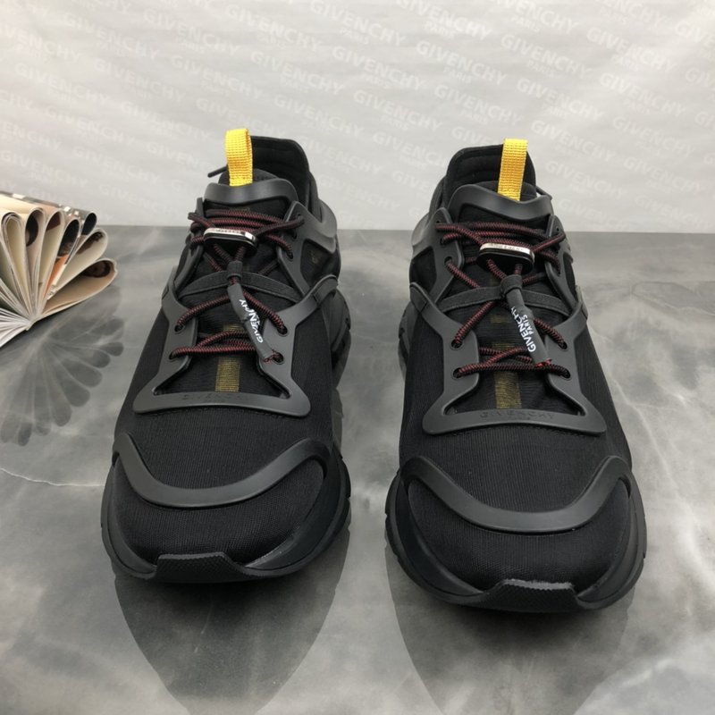 지바시 P780 블랙 로우탑 캐주얼 스니커즈 001-175818