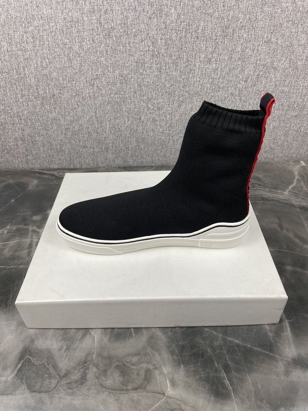 지벐시 P520 블랙 하이탑 슈즈 001-175925