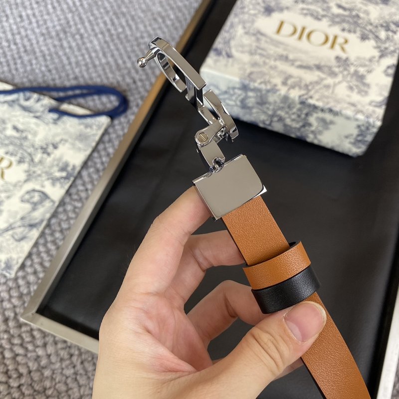 디올 양면 사용 가능 소 가죽 벨트 001-176385