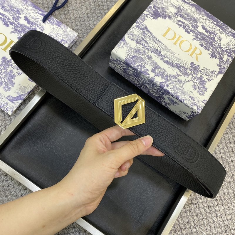 디올 DIOR 클래식 CD 버클 소 가죽 벨트 001-176440