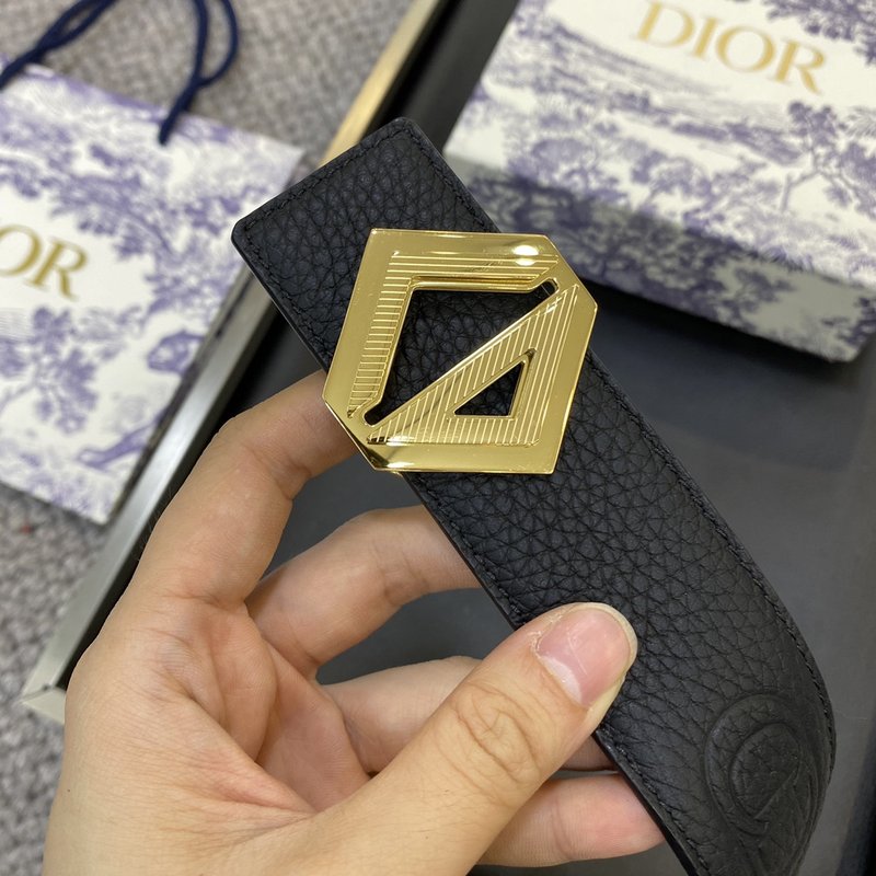 디올 DIOR 클래식 CD 버클 소 가죽 벨트 001-176440