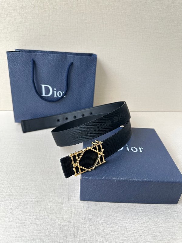 디올 Dior 클래식 패턴 스테인리스 벨트 버클 001-176516