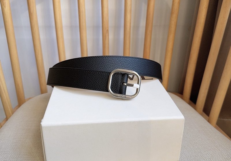 로에베 LOEWE 그레인 가죽 핀 버클 벨트 001-176564