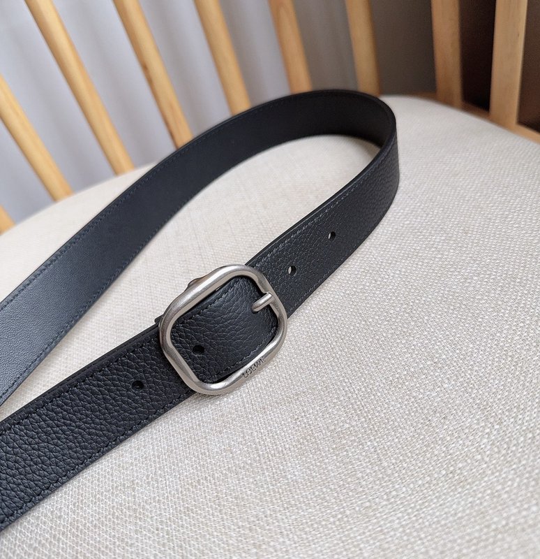 로에베 LOEWE 그레인 가죽 핀 버클 벨트 001-176568