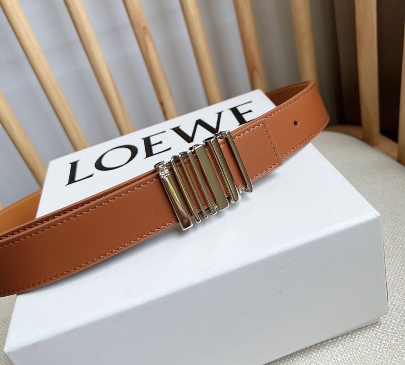 로에베 LOEWE 광택 소 가죽 기하학적 버클 벨트 001-176595