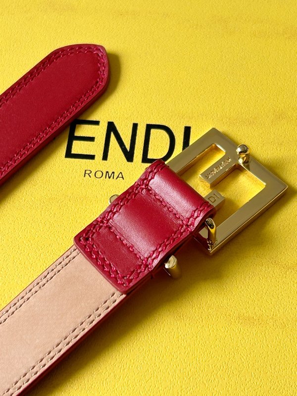 펜디 Fendi 여성용 레드 벨트 더블 F 버클 001-176628
