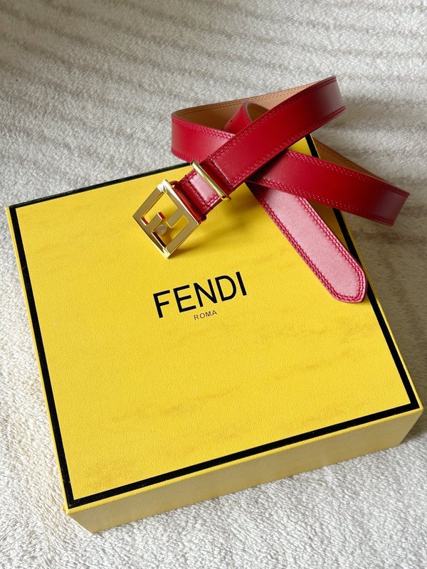 펜디 Fendi 여성용 레드 벨트 더블 F 버클 001-176628