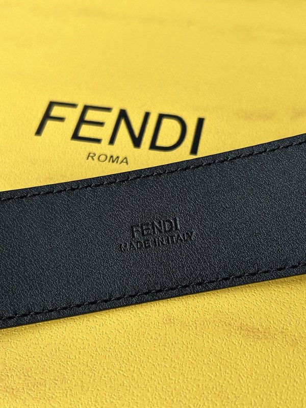 펜디 남성 블랙 가죽 벨트 카리그라피 버클 001-176630