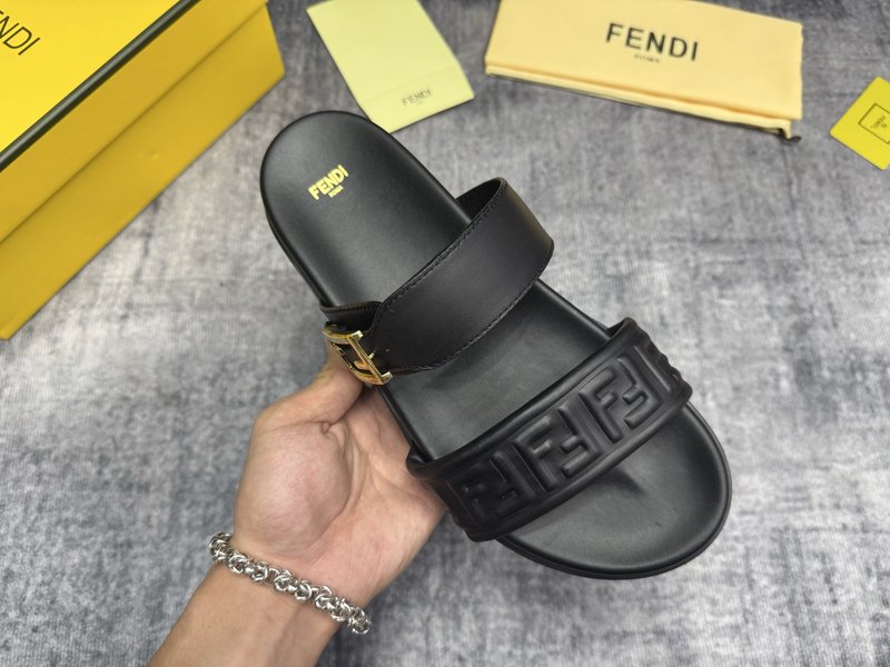 펜디 Fendi 신규 남성 슬리퍼 001-177482