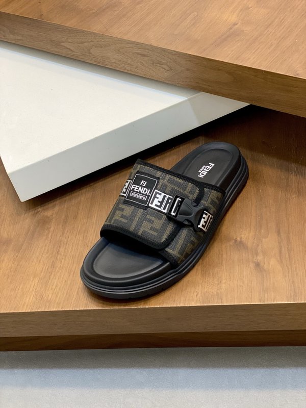 펜디 FENDI 클래식 몬스터 패턴 슬리퍼 001-177510