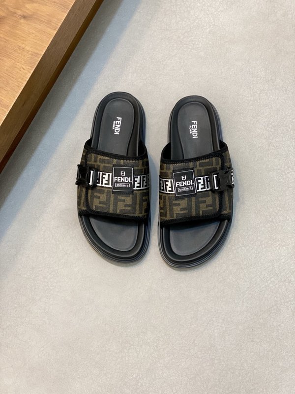 펜디 FENDI 클래식 몬스터 패턴 슬리퍼 001-177510