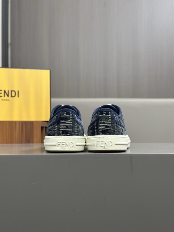 펜디 FENDI 매치 남녀용 레이싱 슈즈 001-177512