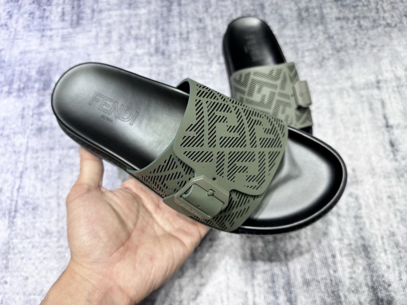 펜디 FENDI 남성 캐주얼 슬리퍼 001-177516