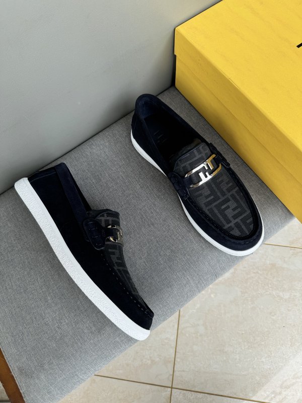 펜디 FENDI 남성 캐주얼 가죽 로퍼 001-177571
