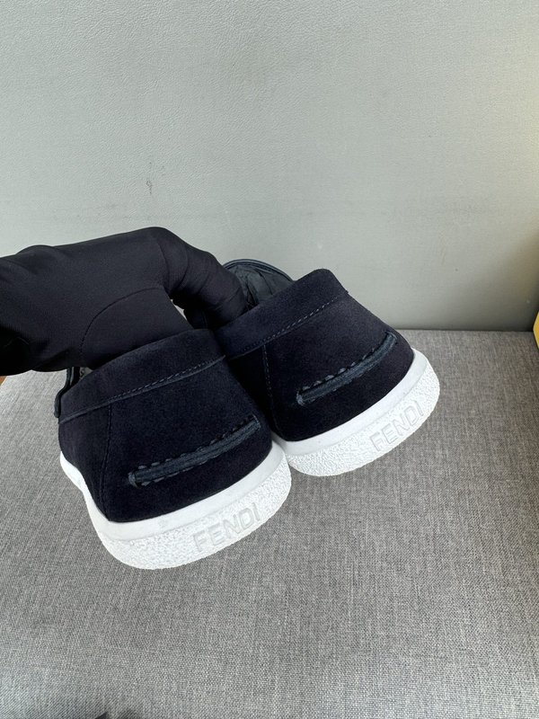 펜디 FENDI 남성 캐주얼 가죽 로퍼 001-177571