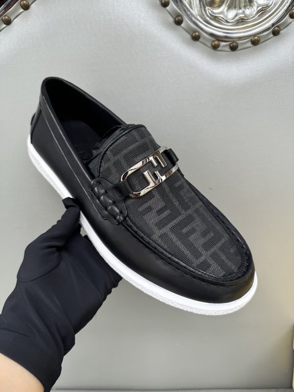 펜디 FENDI 남성 캐주얼 가죽 로퍼 슈즈 001-177573