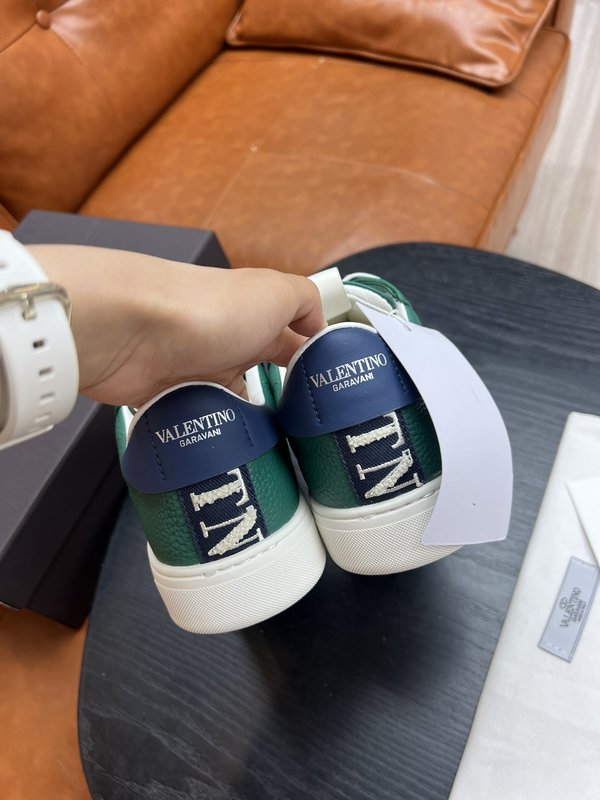 발렌티노 VLTN 로고 콤비네이션 캐주얼 남성화 001-177747