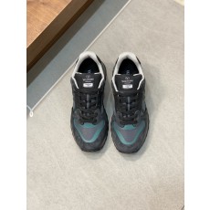 발렌티노 스웨이드 가죽 열절단 공정 남성 슈즈 001-177750