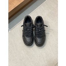 발렌티노 가라바니 로우탑 스터드 스니커즈 001-177752