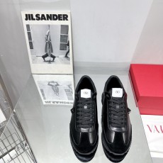발렌티노 커플 스포츠화 스파이크 디자인 001-177774