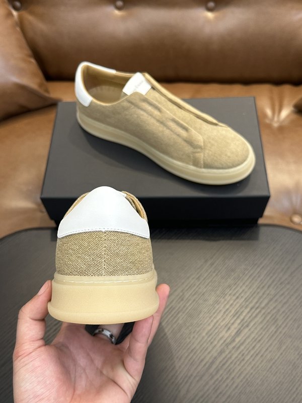 Kiton 남성 소가죽 스니커즈 001-177854