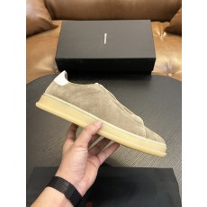 Kiton 남성 스웨이드 스니커즈 001-177864