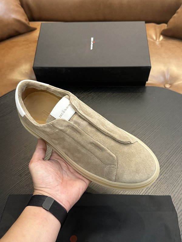 Kiton 남성 스웨이드 스니커즈 001-177864
