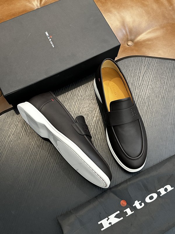 Kiton 남성 소가죽 캐주얼 슈즈 001-177874