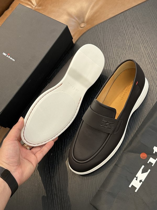 Kiton 남성 소가죽 캐주얼 슈즈 001-177874