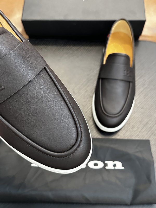 Kiton 남성 소가죽 캐주얼 슈즈 001-177874