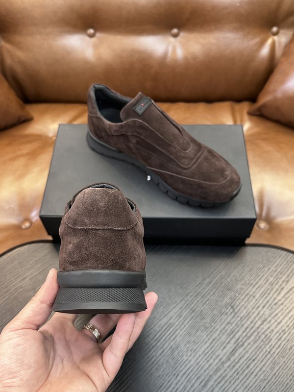 Kiton 남성 송아지 가죽 스니커즈 001-177947