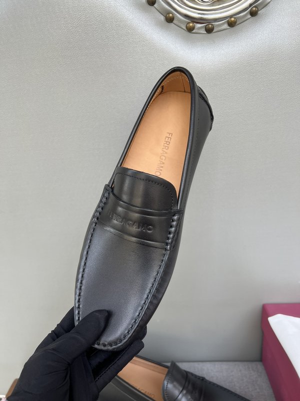 페라가모 남성 수제 가죽 로퍼 슈즈 001-177997
