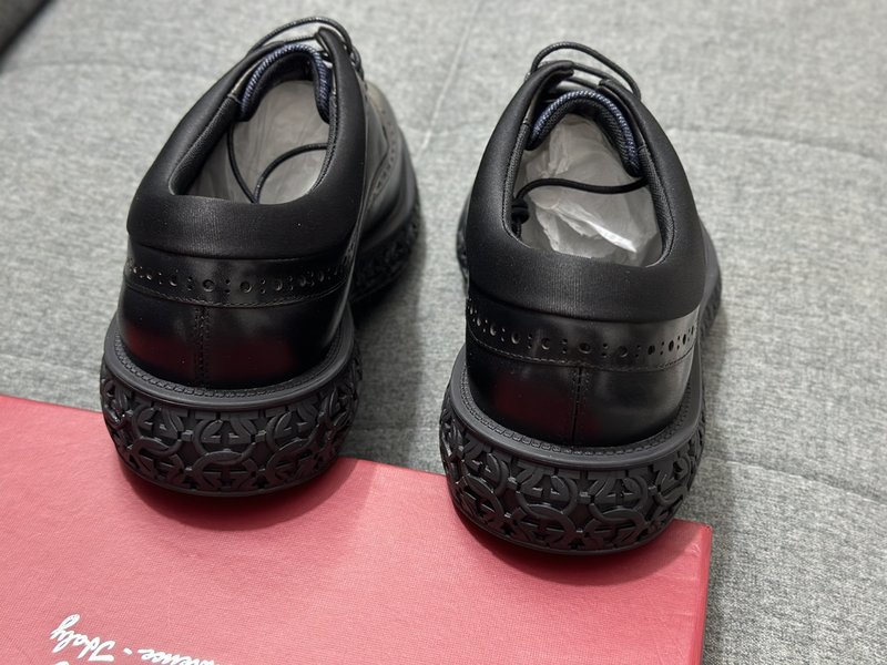 페라가모 새로운 두꺼운 바닥 로고 더비 캐주얼 신발 001-177999