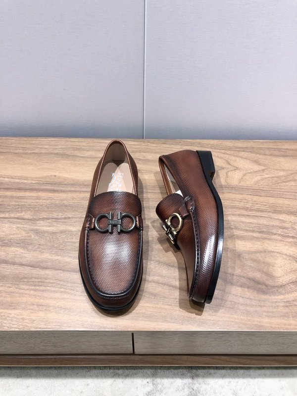 페라가모 남성 더블 버클 가죽 구두 001-178009