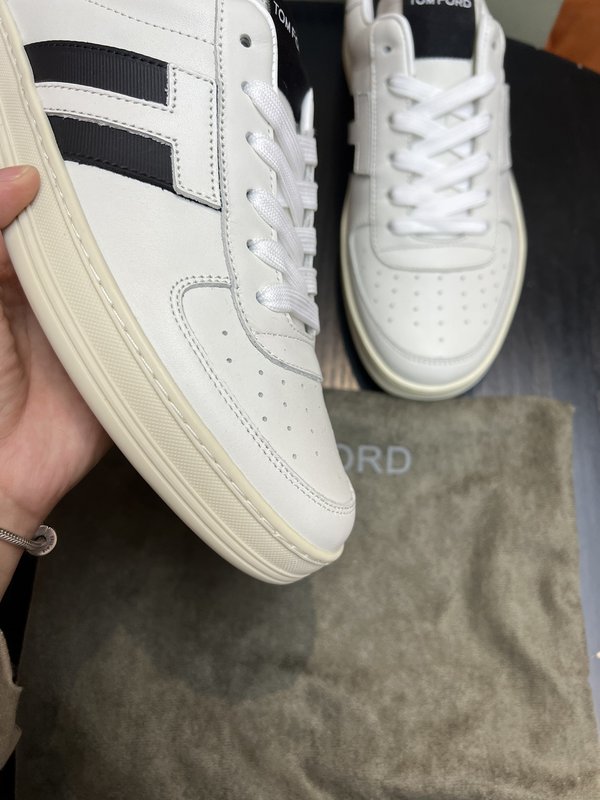 TOM FORD 가죽 로우탑 스니커즈 001-179177