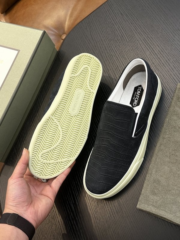 TOM FORD 가죽 로우탑 스니커즈 001-179230
