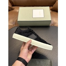 TOM FORD 스웨이드 로우탑 스니커즈 001-179232