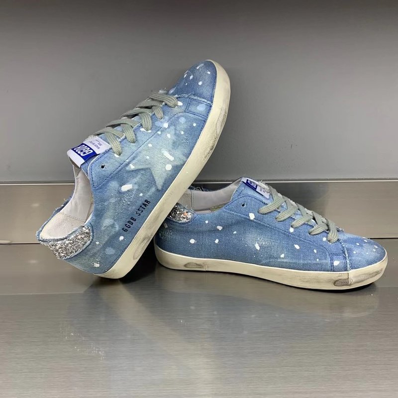 Golden Goose 클래식 운동화 001-179340