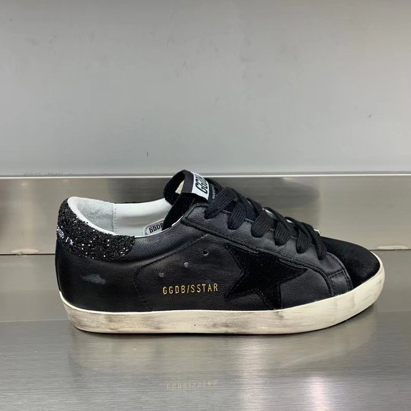 Golden Goose Super Star 캐주얼 슈즈 001-179439