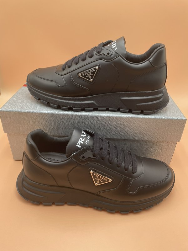 PRADA 오리지널 소 가죽 남성화 001-179515