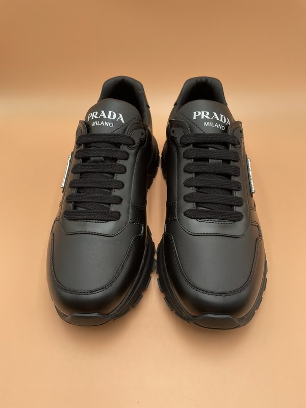 PRADA 오리지널 소 가죽 남성화 001-179515