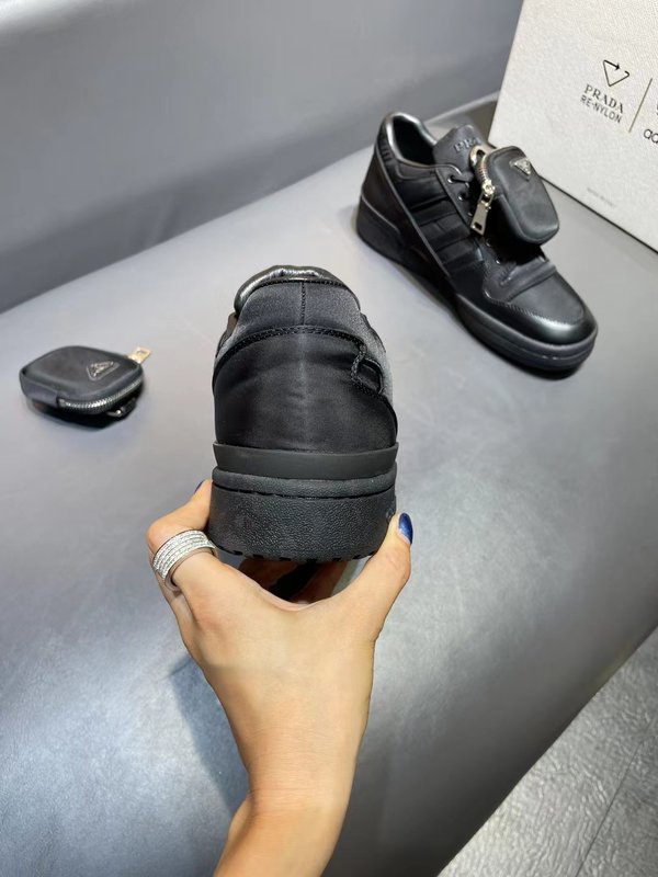 PRADA 스타일 남성 첼시 부츠 미니멀 가죽슈즈 001-179542